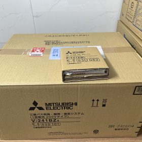Máy sưởi ấm thông gió Mitsubishi V-241BZ5 cho nhà tắm