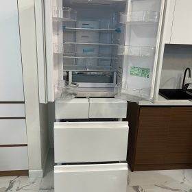 Tủ Lạnh Hitachi R-HWC54T 6 cánh mặt thép dung tích 540L