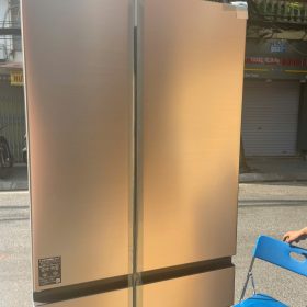 Tủ lạnh Hitachi R-HWC62T dung tích 617L 6 cánh mặt thép
