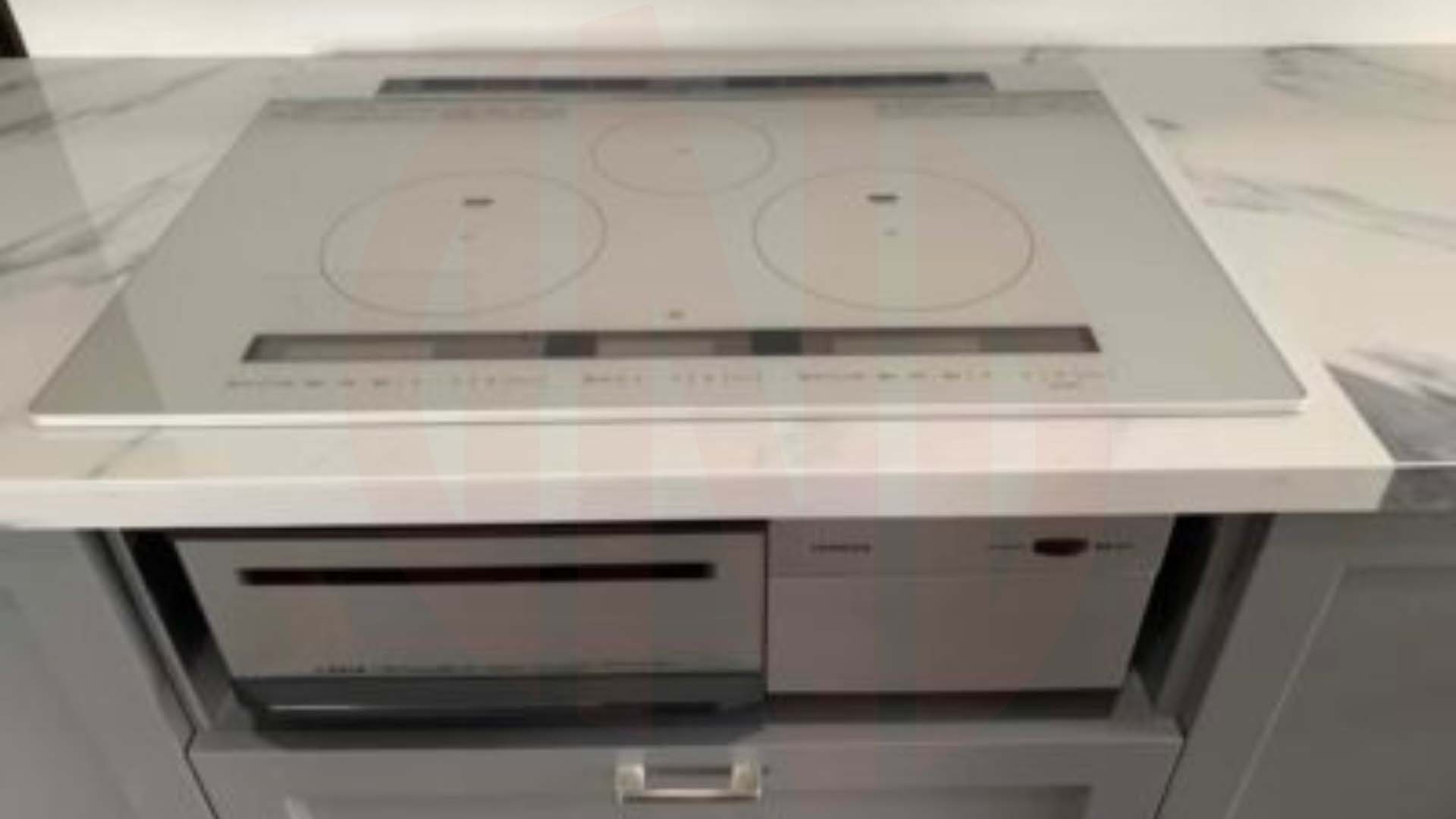 Bếp từ Hitachi HT-M8STWF