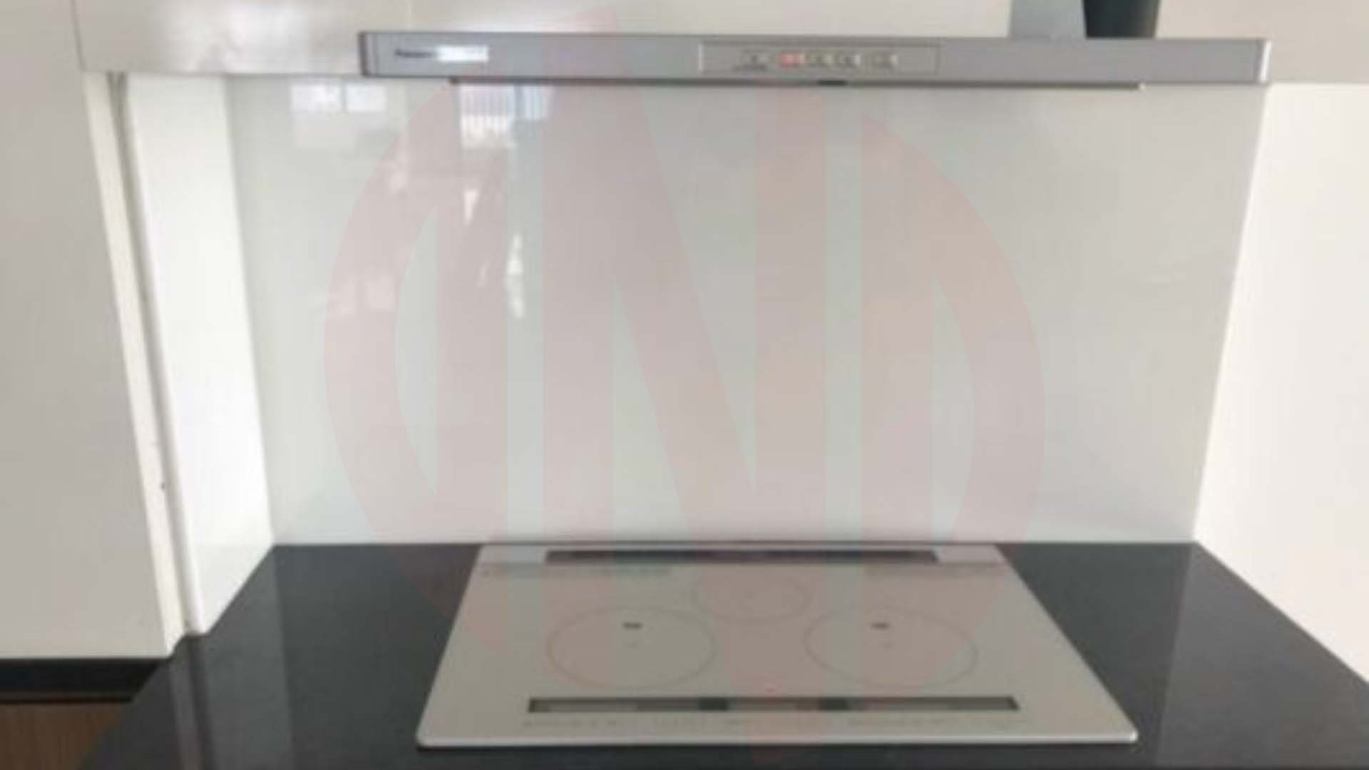 Bếp từ Hitachi HT-M8STWF