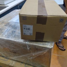 Sen tắm TOTO TMN40TJ công tắc cảm ứng